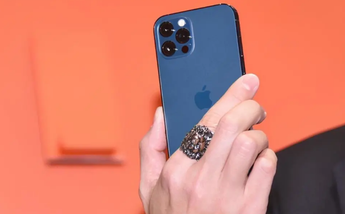 文峰苹果手机维修分享iPhone12系列重启方法教程 